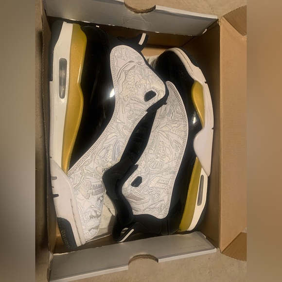 Jordan Dub Zero “Metallic Gold” - Picture 2 of 7